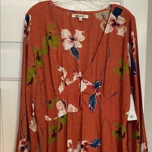 XL runs small, more like a large. Long sleeve baby doll style dress